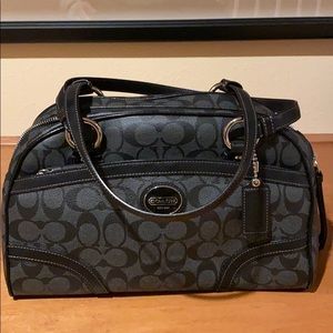 Coach gray/black leather shoulder bag